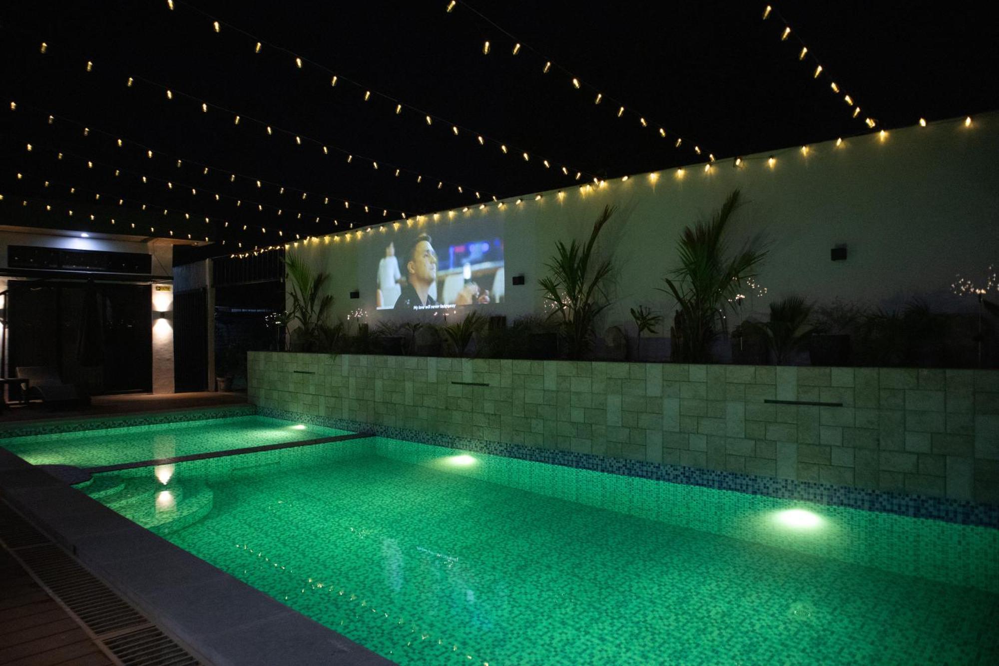 A Poolside Cafe Resort Magalang Exterior photo